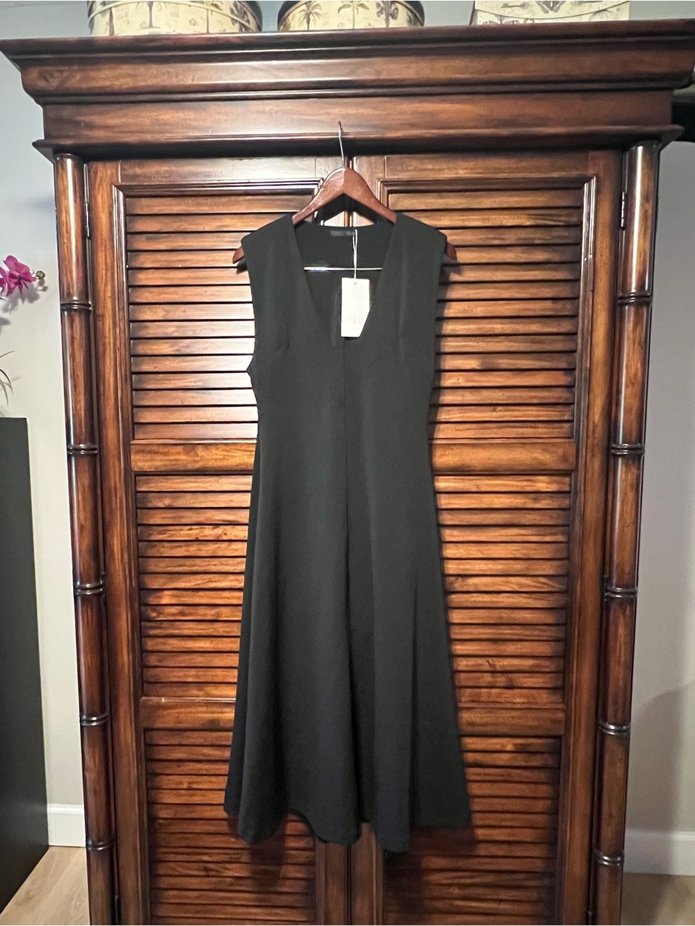 NWT Zara‎ Black Sleeveless A-Line Midi Dress Minimalist Elegant Size Large - Picture 3 of 16